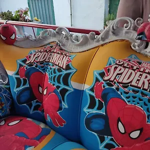 Maison d'hôtes Spiderman House